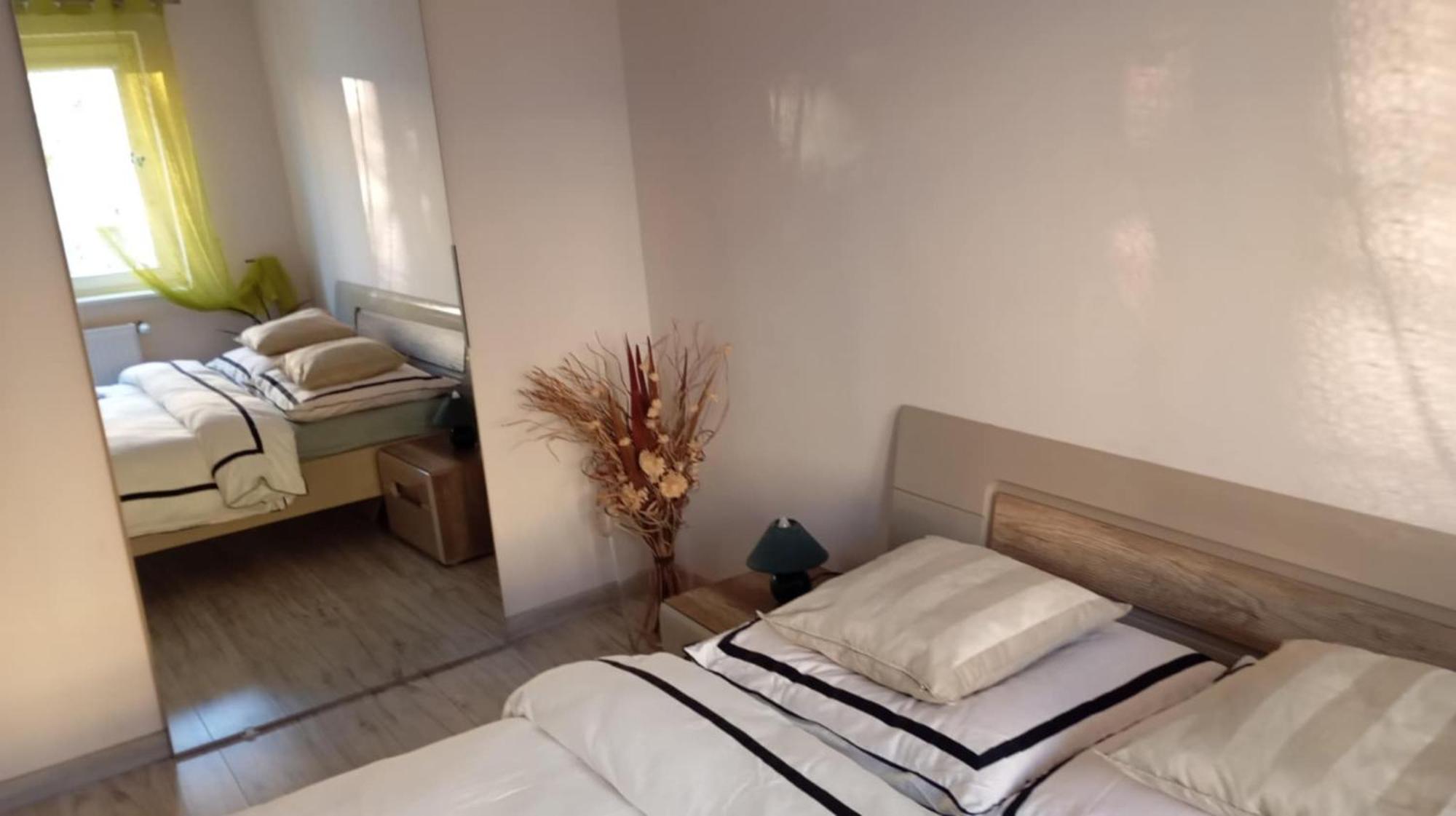 Mieszkanie Niedaleko Centrum Apartment